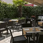 因佩里亚酒店 酒店