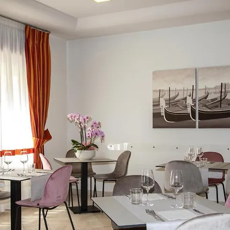 Отель Imperia 3*